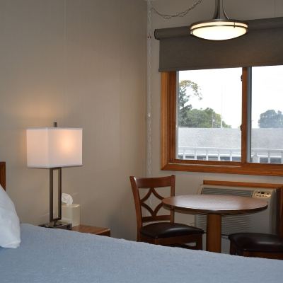 Standard Queen Room-Non-Smoking Lighthouse View Motel Promo Code