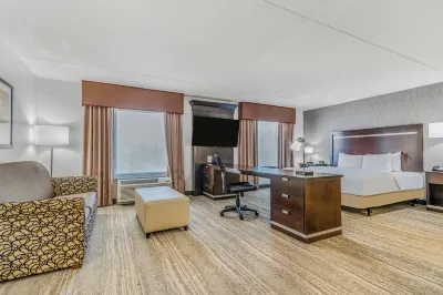 Hampton Inn & Suites Detroit/Airport-Romulus Отели в г. 