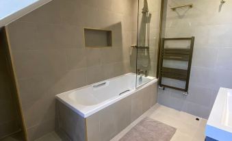 Apartment in Stepney Green - Housity