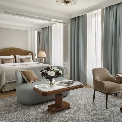 Executive King Room Hotel Kamp Promo Code