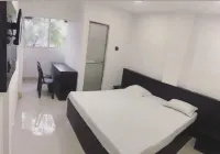 HOTEL SIDHU Hotele w: 