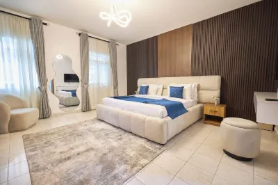 THE CARRINGTON SUITES Hotel a 
