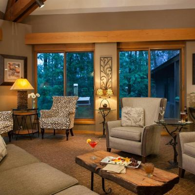 Superior King Room The Inn at Honey Run Millersburg Promo Code