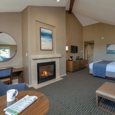 Deluxe Room, Fireplace, Bay View The Inn at The Tides Promo Code