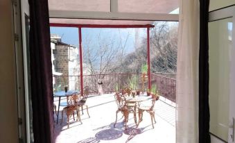 Hotel Yan - Hostel - Housity