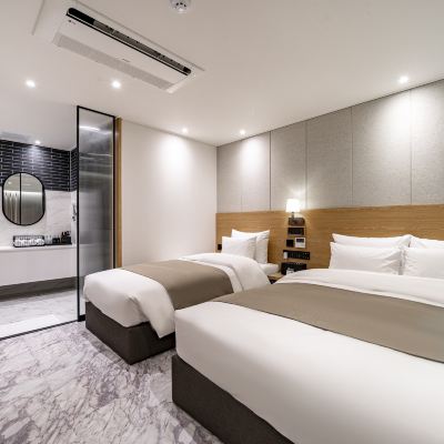 Business Twin (Ace Bed) (Large Smart Tv)) Busan Songjeong Brooks Hotel 쿠폰