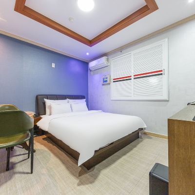 Standard Room (Netflix Available in All Room, Replacement of Luxury Bedding in All Room) Pohang Jukdodong Daon 쿠폰