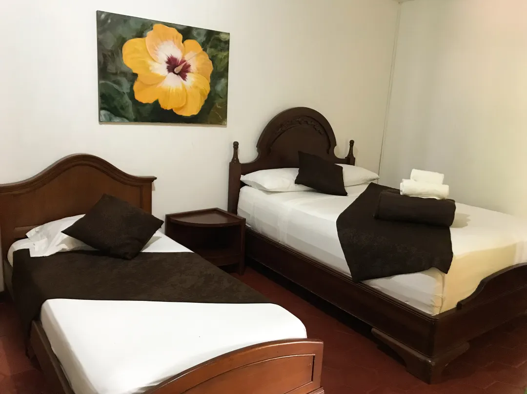 Habitación Con 2 Camas Dobles. Número 3. - Pereira, Colombia