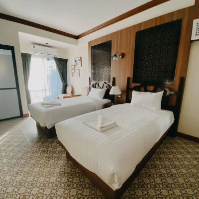 Deluxe Twin Bed Room (City view)