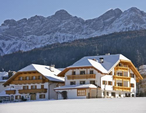 大型两卧室公寓 - 带露台