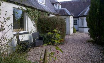 Corshill Cottage and Barn Apartments