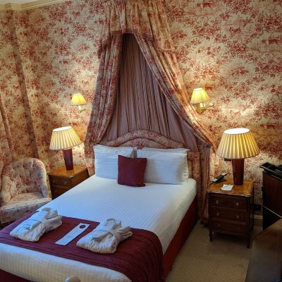 Executive Room With Double Bed Cotswold Lodge Hotel Promo Code