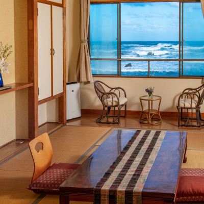 Japanese-Style Room With Bath