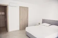 Starlight Villa Guro - 4Bd, 4ba, 4Min to Beach