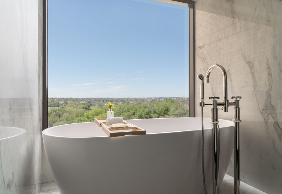 丽思卡尔顿总统套房，可使用俱乐部休息室