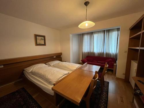 高级一卧室带阳台公寓