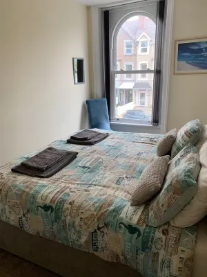 First floor, recently renovated central Llandudno apartment Hôtels à : 