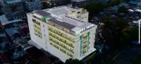 Muara Hotel and Mall Ternate Hôtels à : 
