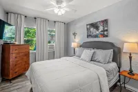 Salty Lime Villa 2-Riverview w/Pool on Riverwalk, Near Ami Beaches, Pet Friendly