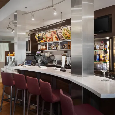 Courtyard Fishkill Отели в г. Фишкилл