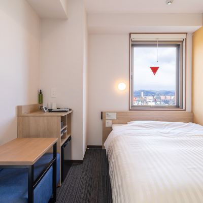 [Smoking] Standard Room [150cm Wide Double Bed, 1 Unit] [Standard] [Double Room] [Smoking] 箭巾站東口 超級飯店優惠