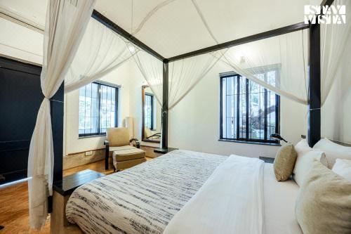 带私人泳池的五卧别墅