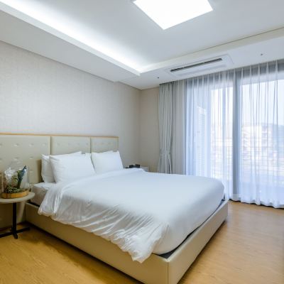 디럭스 스위트 (펫 스위트 A) 씨사이드아덴 쿠폰