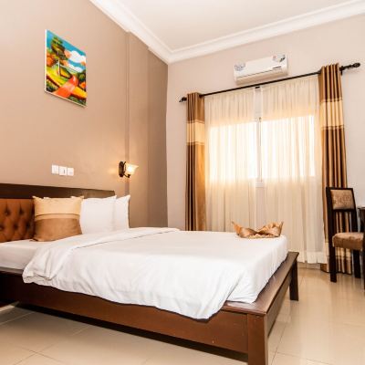Premium Room ISIS HOTEL Promo Code