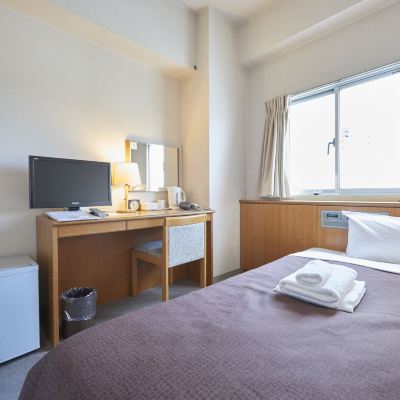 ダブルルーム(セミダブル)(禁煙) ホテルセレクトイン名古屋岩倉駅前 クーポン