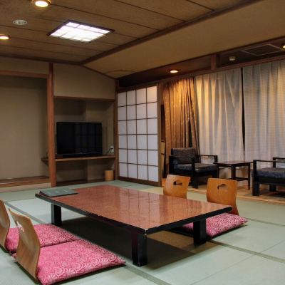 日式家庭傳統房（帶公用浴室） 河口湖酒店優惠