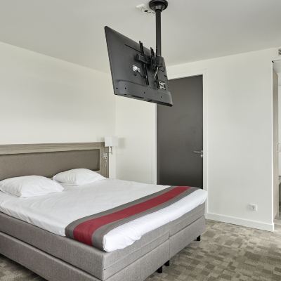 Deluxe Double Room Fletcher Hotel-Restaurant Wings-Rotterdam Promo Code