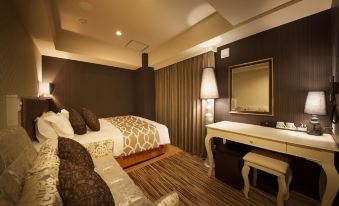 Centurion Hotel Grand Akasakamitsuke Station - Housity