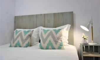 Santa Marta Apartment by Trip2Portugal - Housity