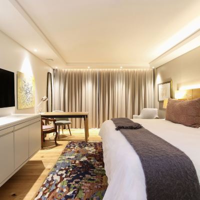 Deluxe Room, 1 King Bed, Courtyard View (Deluxe Courtyard Room) Vineyard Hotel Promo Code