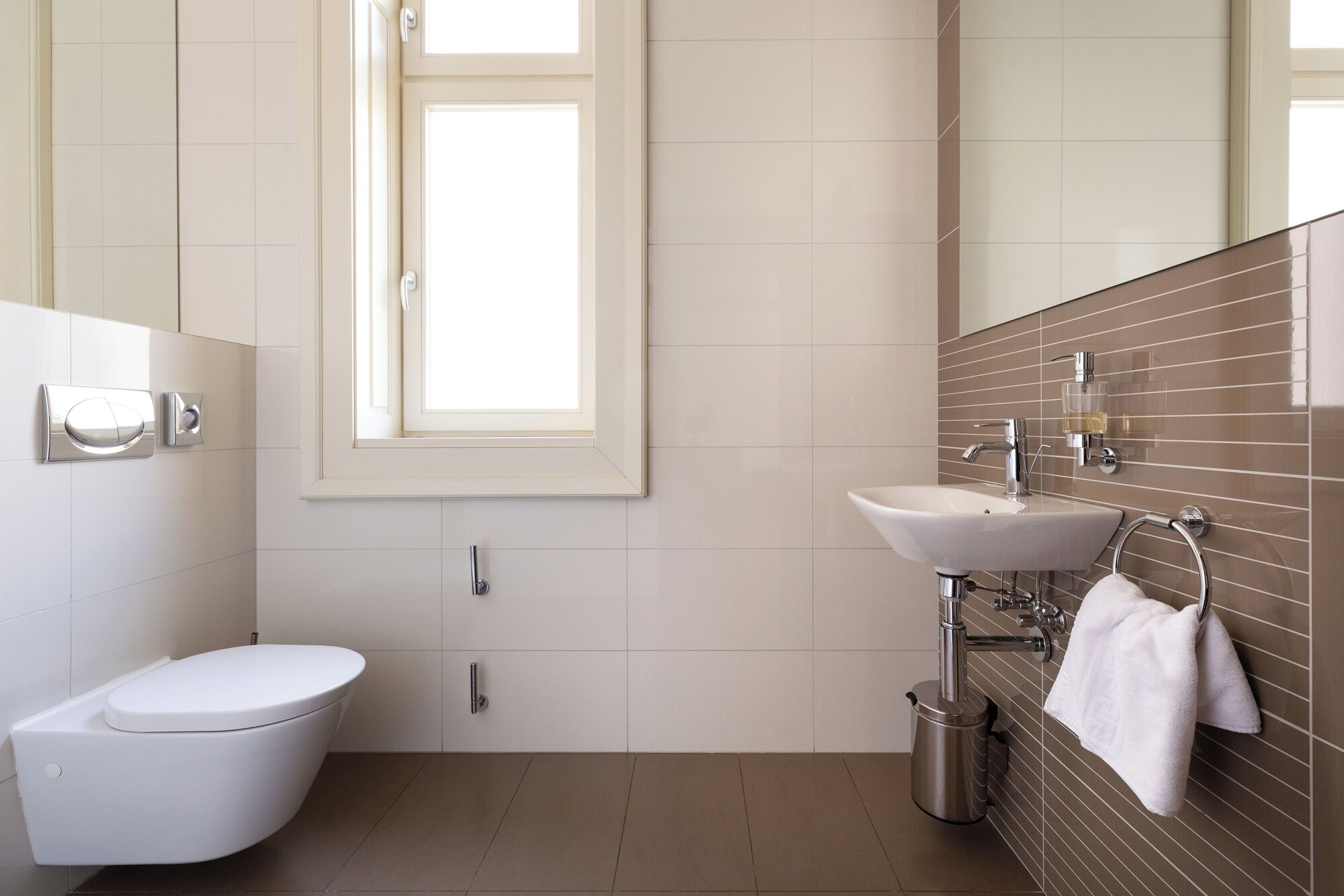 豪华双床或双人房，无烟，带小厨房