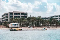 Rosa Beach Thalasso and Spa Отели в г. 