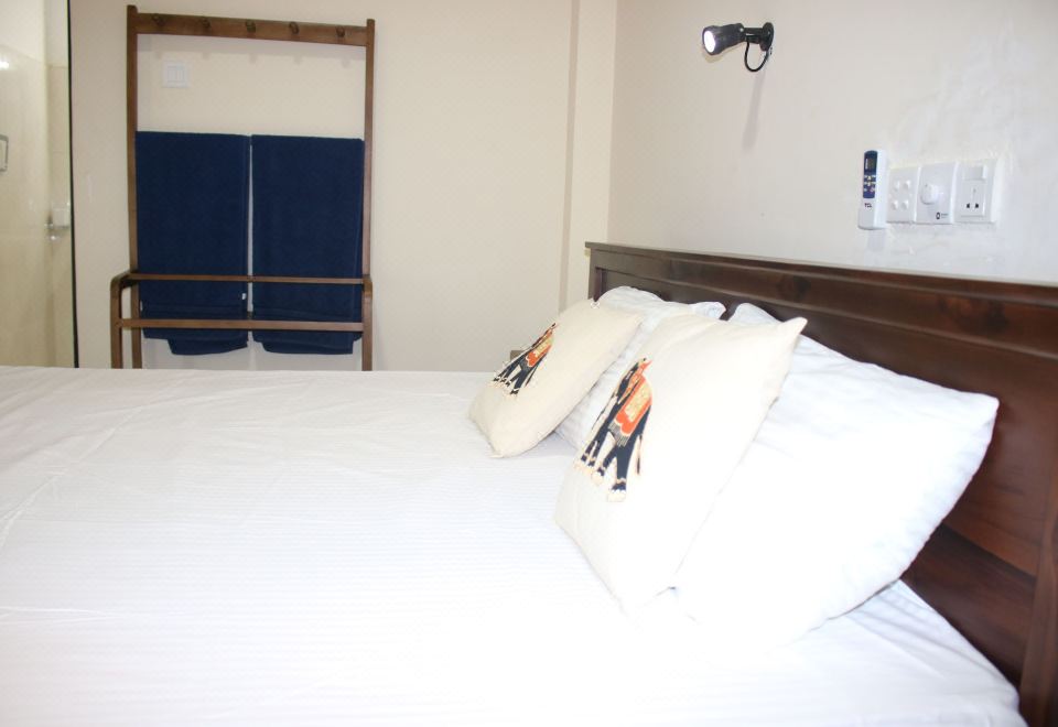 带阳台和园景的双人间