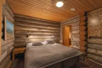 Kuukkeli Log Houses Villa Aurora "Pupula"