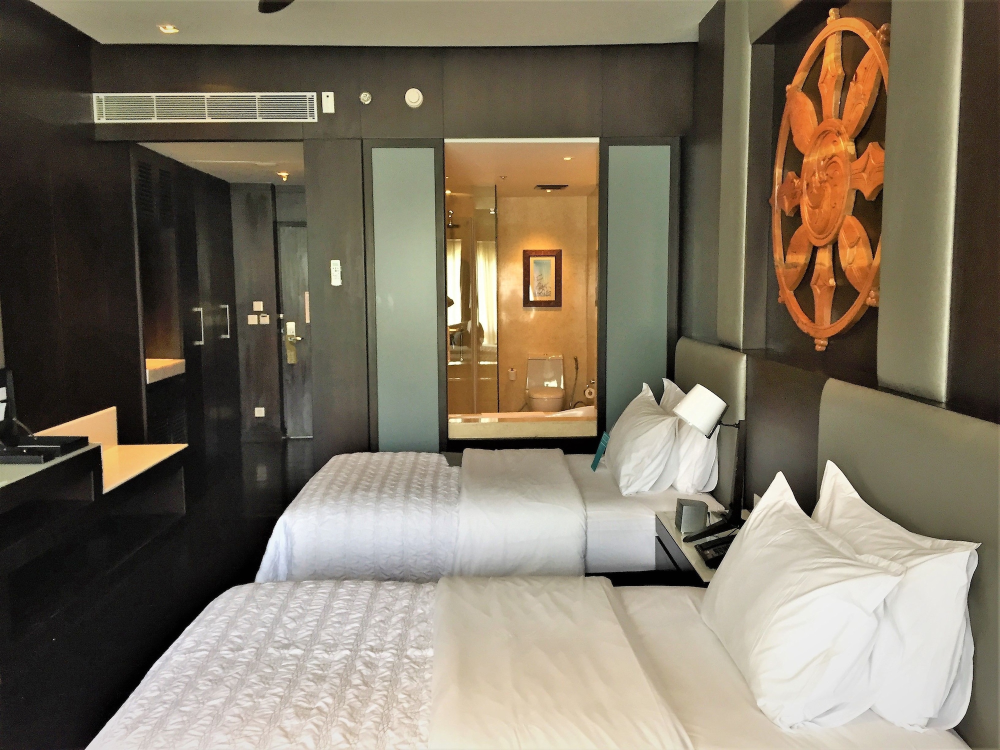 豪华双床，大型客房，2张单人床，梳化床，河景