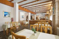 Acropole Delphi City Hotel