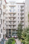 Queen's Court Hotel & Residence Hotels in 
