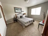 Juniper Townhouse #4 Hotels in Mitchell