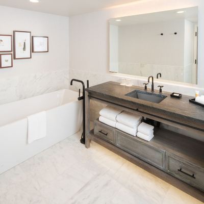 Premier King Suite With Sofa Bed Grand Geneva Resort and Spa Promo Code