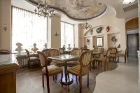 Zeus Essence Bucharest Venezia