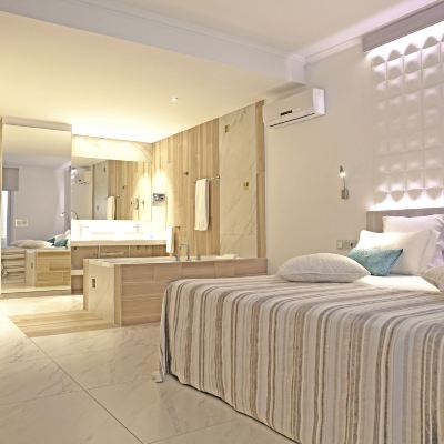 Superior Junior Suite Vistabella Promo Code