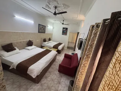 Hotel Amar Palace Отели в г. 