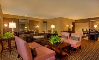 Crowne Plaza Suites MSP Airport - Mall of America