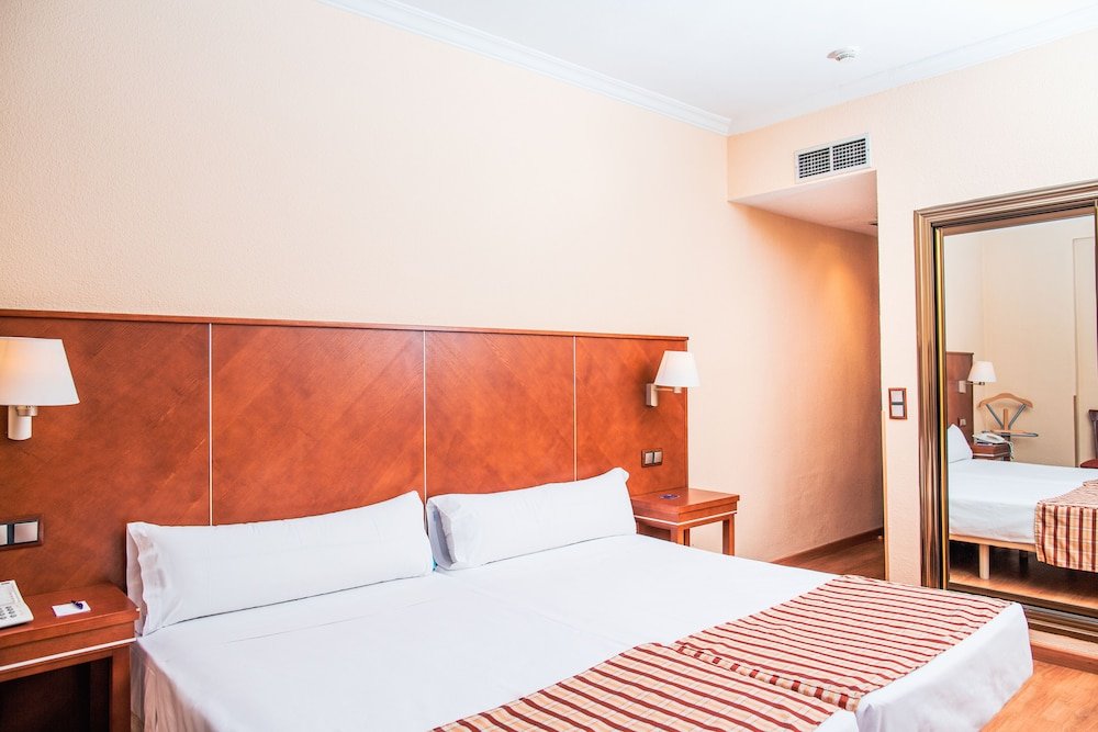 高级双人房带两张床