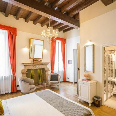 Suite With Pool View Hotel Villa Cariola Promo Code
