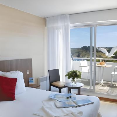 Sea Room Le Cardinal - Belle-Ile-en-Mer Promo Code